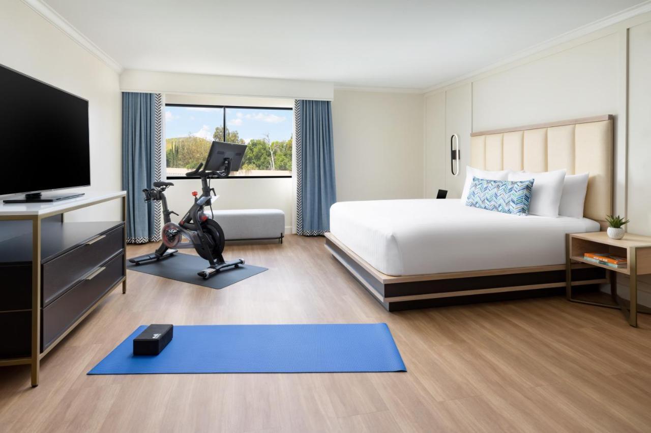 The Anza-A Calabasas Hotel Екстериор снимка