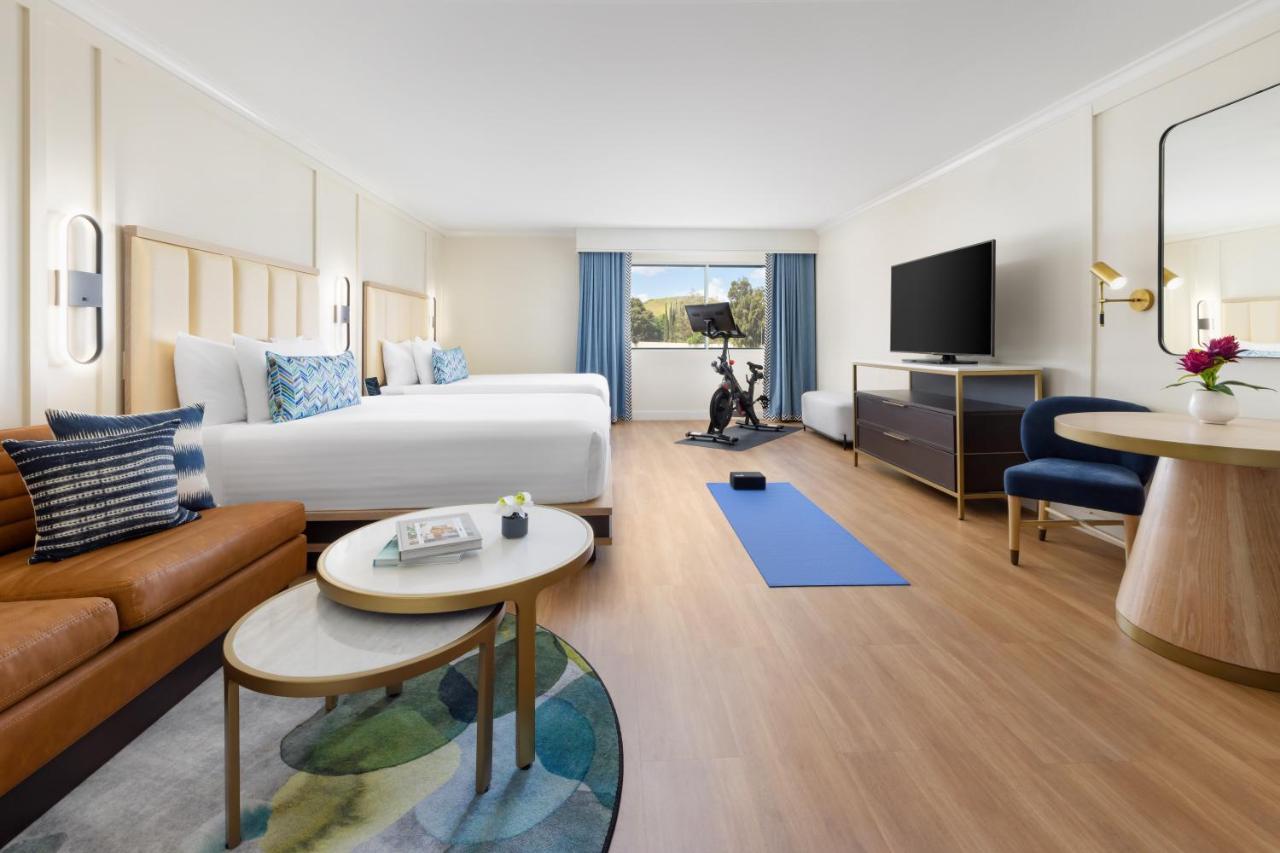 The Anza-A Calabasas Hotel Екстериор снимка